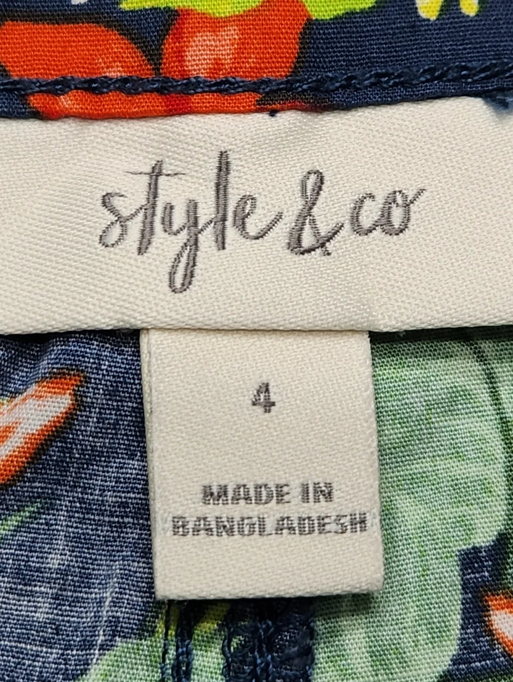 Style & Co Shorts‎ Womens 4 Tropical Floral Navy Stretch Summer Casual